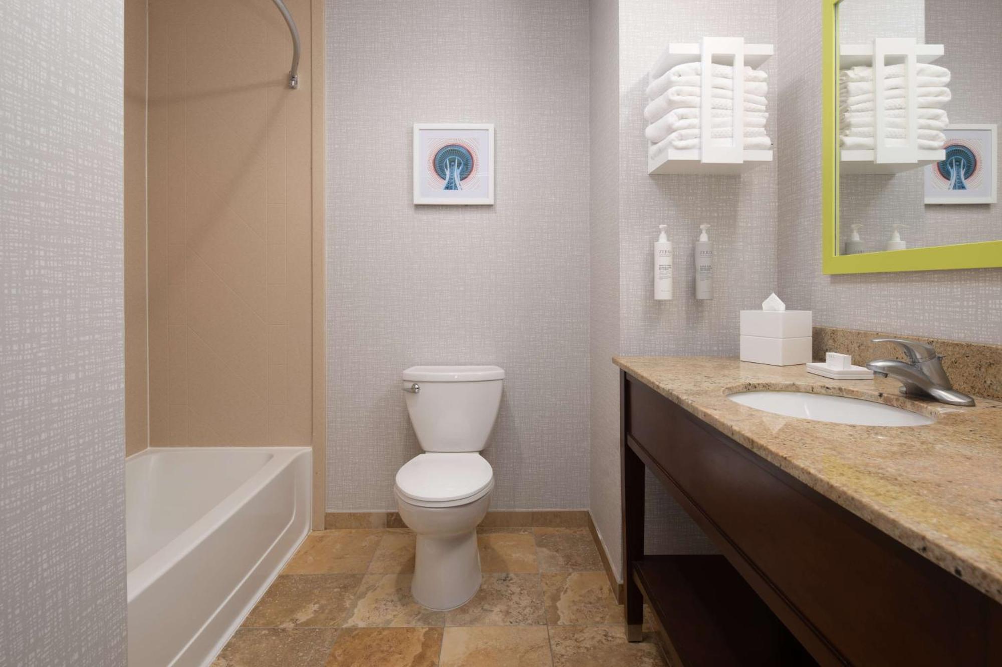 Hampton Inn And Suites Seattle - Airport / 28Th Avenue SeaTac Exteriör bild