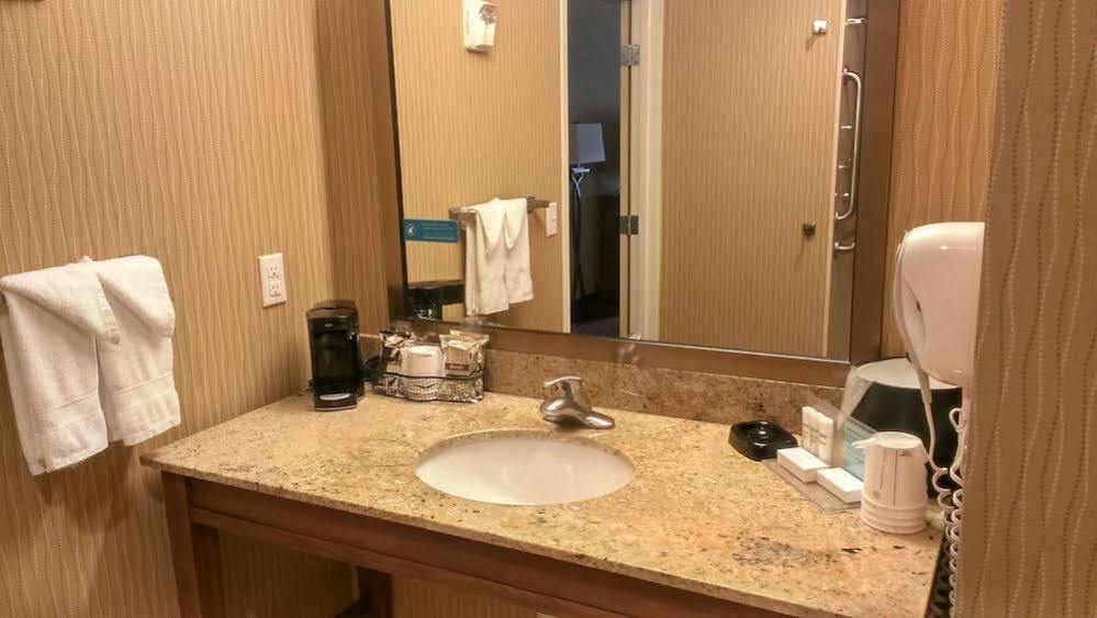 Hampton Inn And Suites Seattle - Airport / 28Th Avenue SeaTac Exteriör bild
